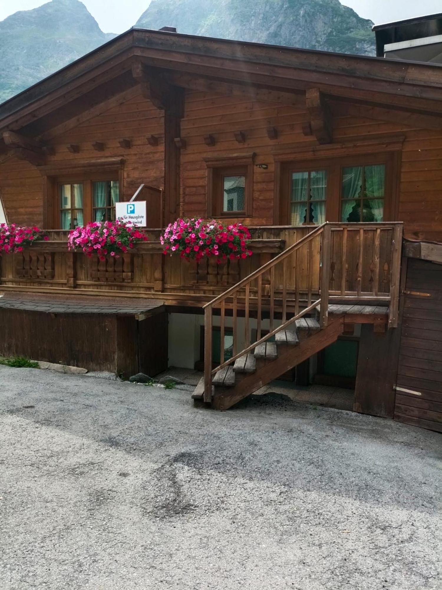 Haus Bergwind Apartment Sankt Leonhard im Pitztal Luaran gambar